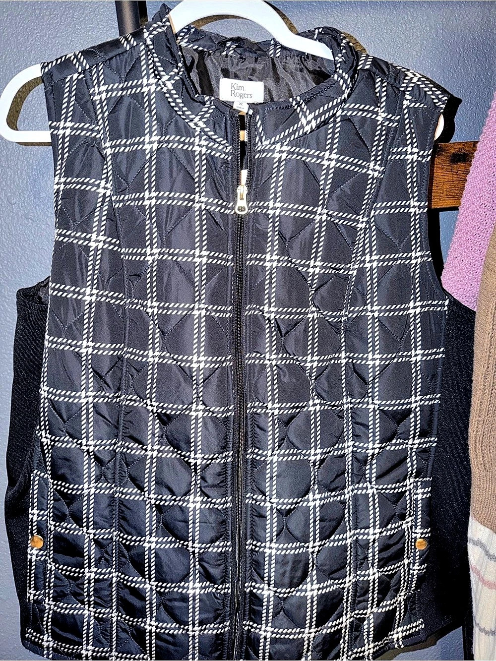 Kim Rogers Plaid Quilted Vest in Black & White Size XL Like New
